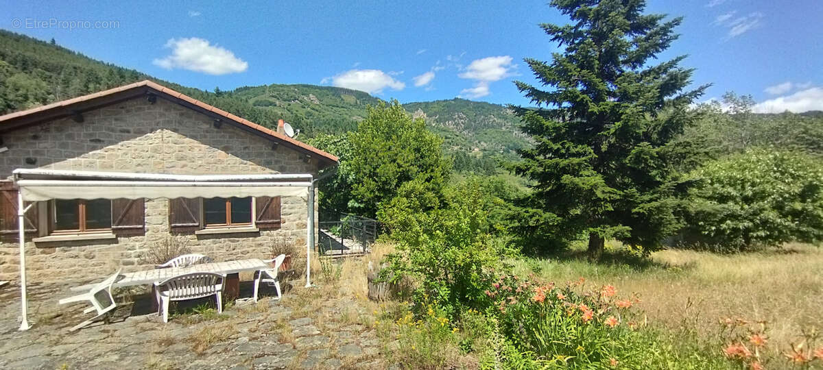 Maison à SAINT-MARTIN-DE-VALAMAS