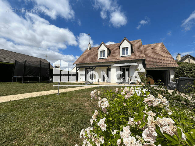 Maison à LUCE