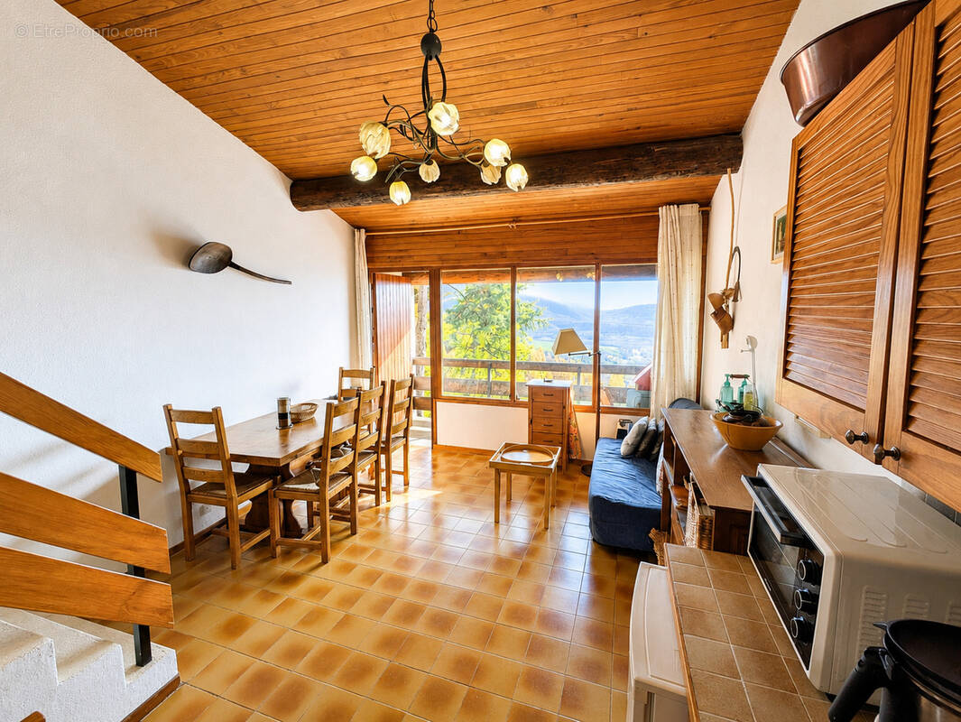 Appartement à SAINT-MICHEL-DE-CHAILLOL