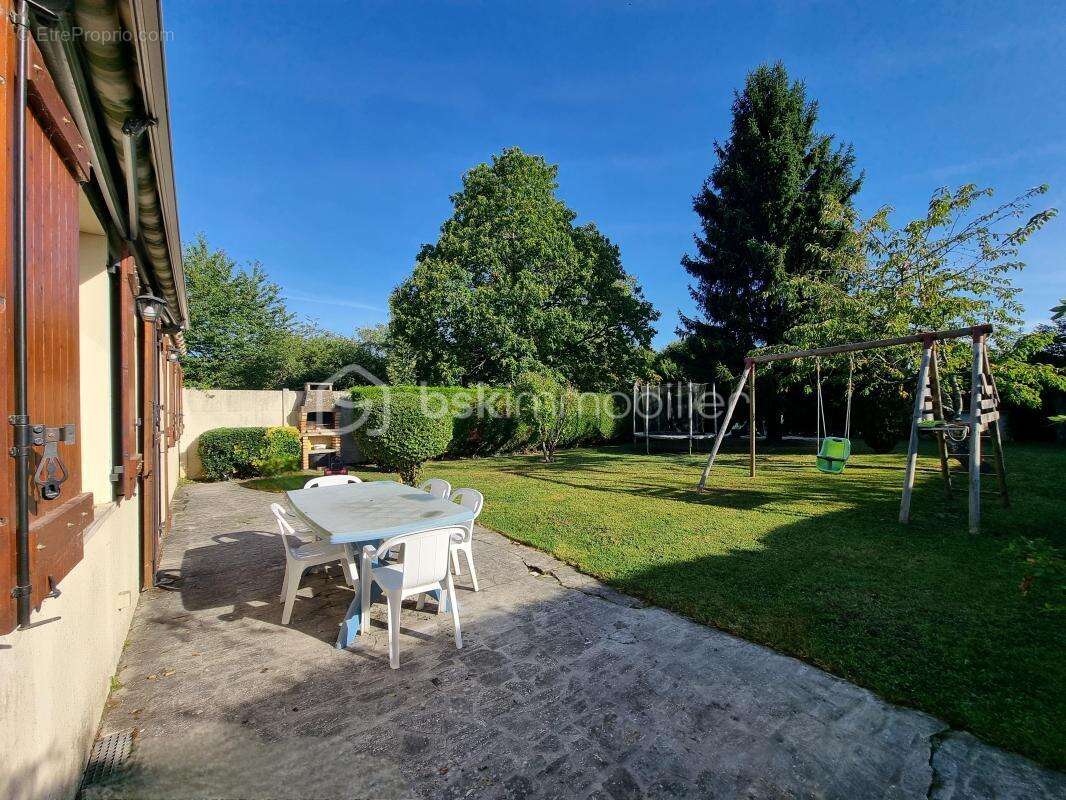 Maison à CHAUMES-EN-BRIE