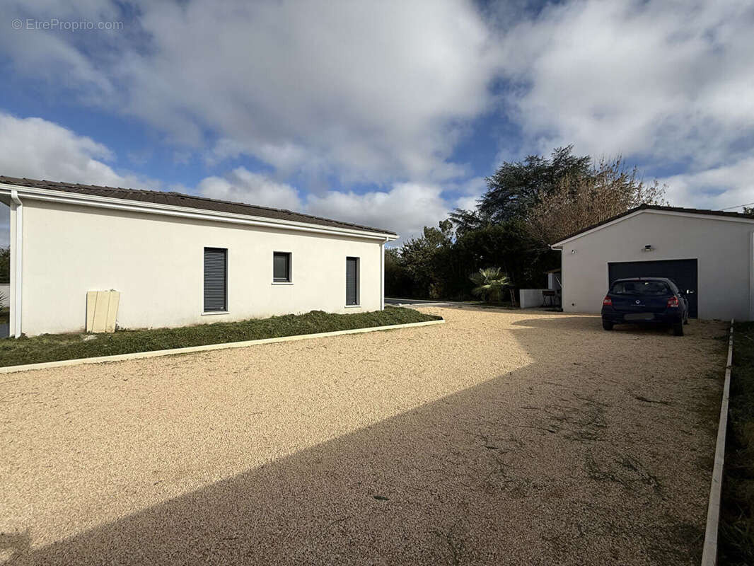 Maison à BIAS