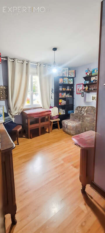 Autre à SAINT-PIERRE-DE-FRUGIE