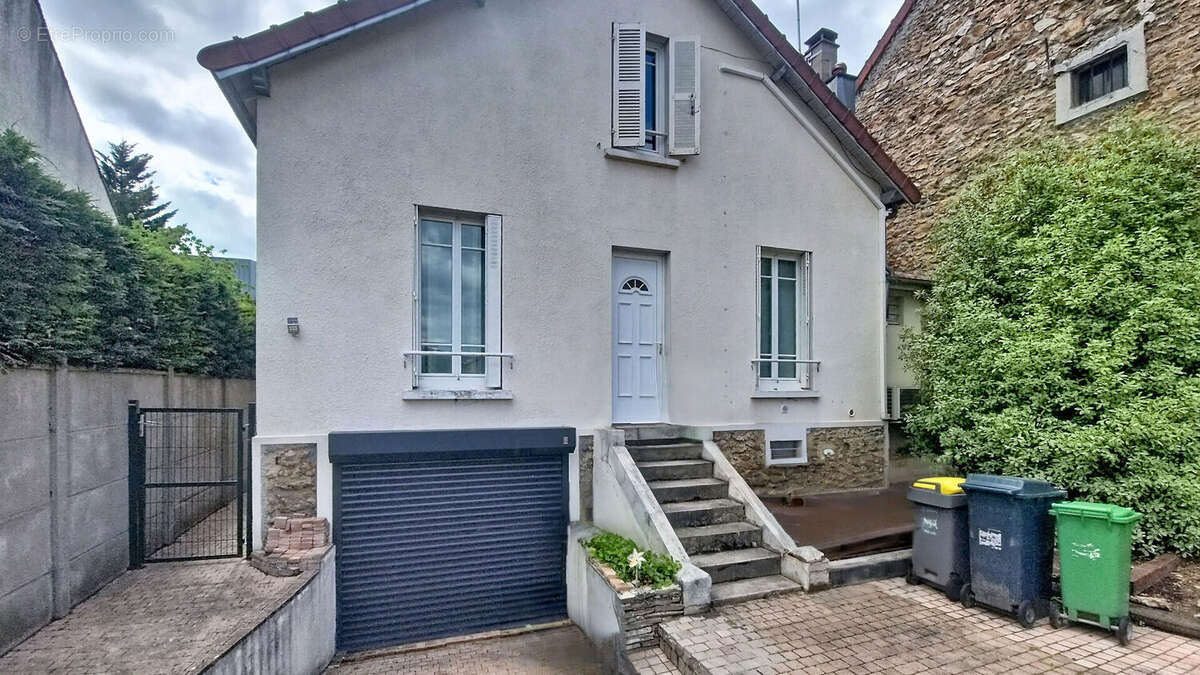 Maison à LIMEIL-BREVANNES