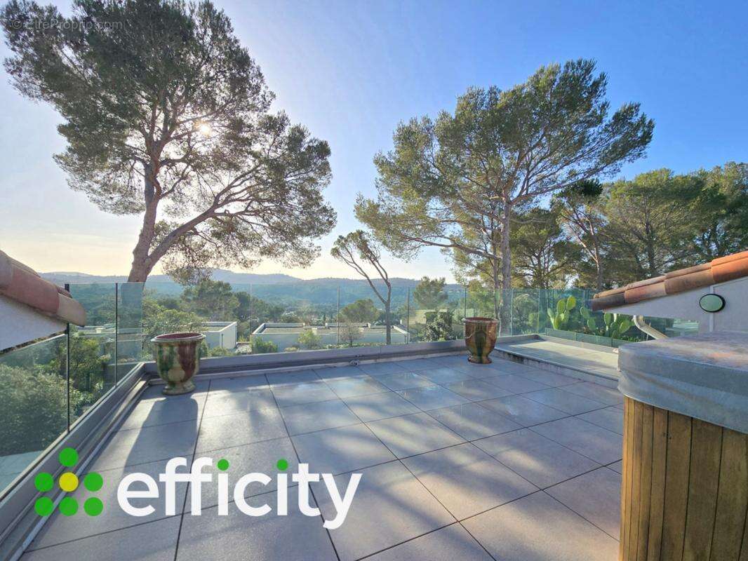 Appartement à SAINT-RAPHAEL