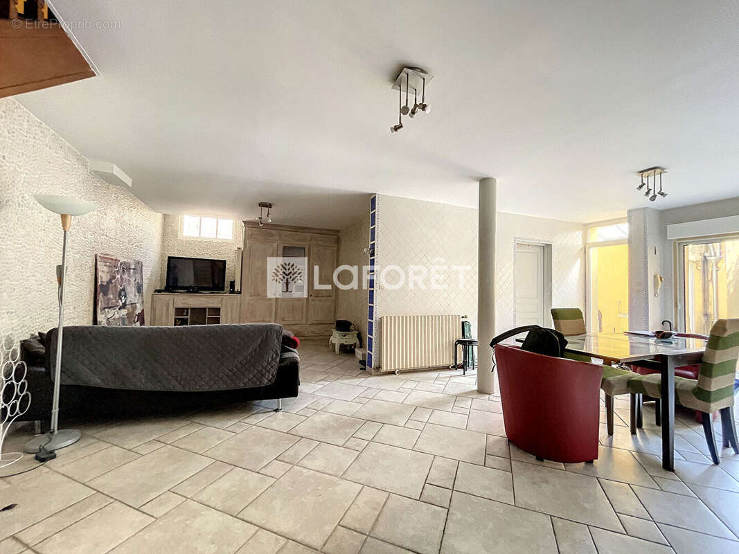 Maison Libourne 5 pièce(s) 130m² - photo 3
