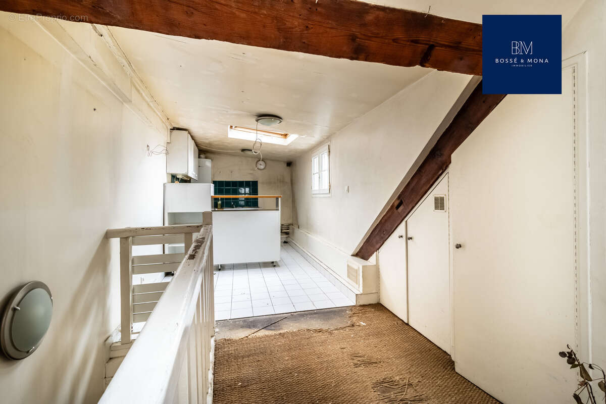 Appartement à PARIS-14E