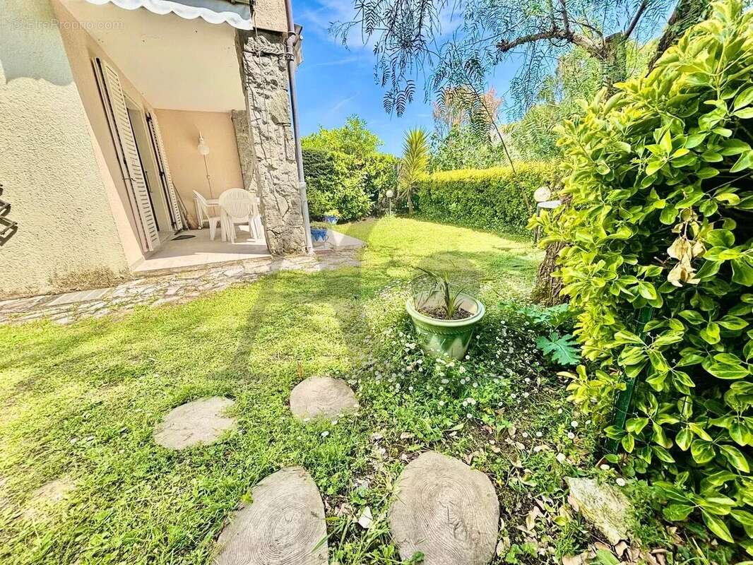 Appartement à VILLENEUVE-LOUBET