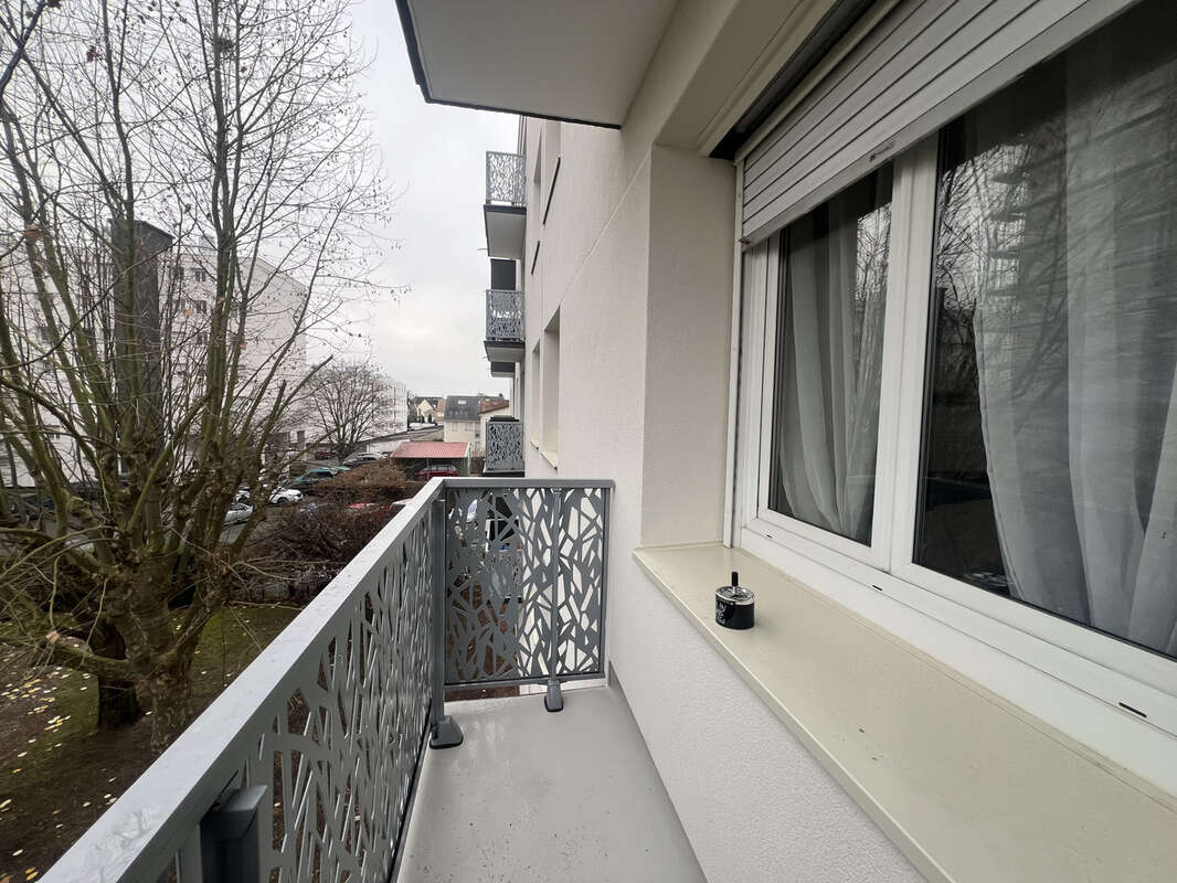 Appartement à SARTROUVILLE