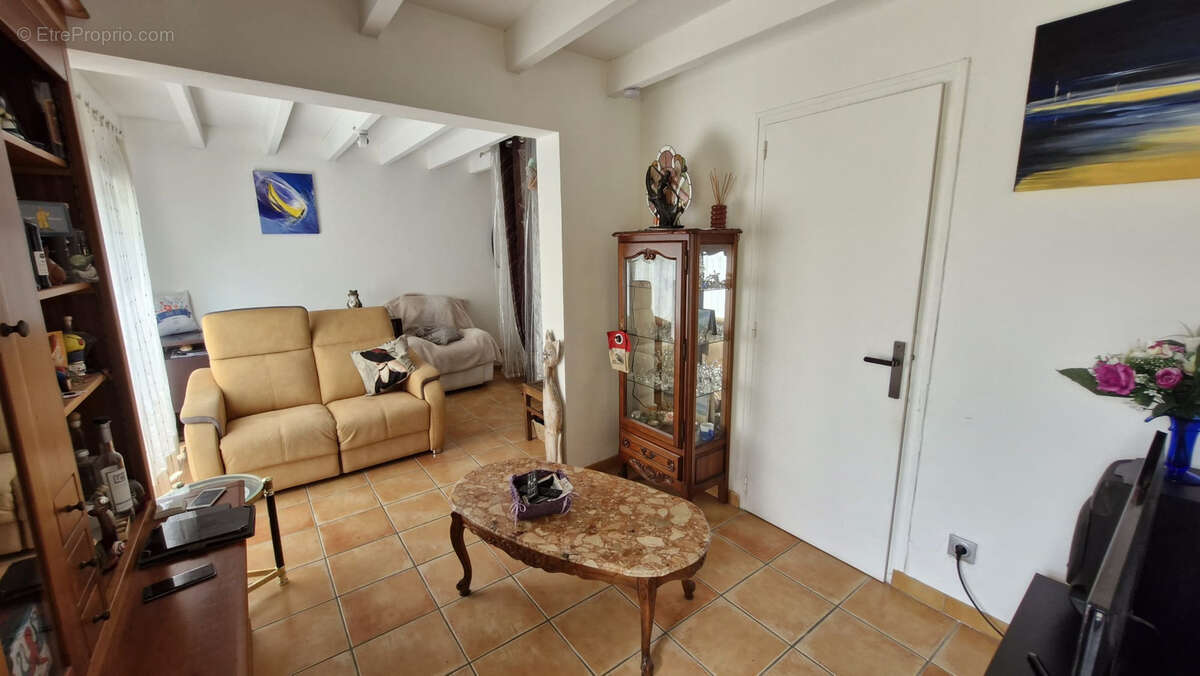 Maison à MORTAGNE-SUR-GIRONDE