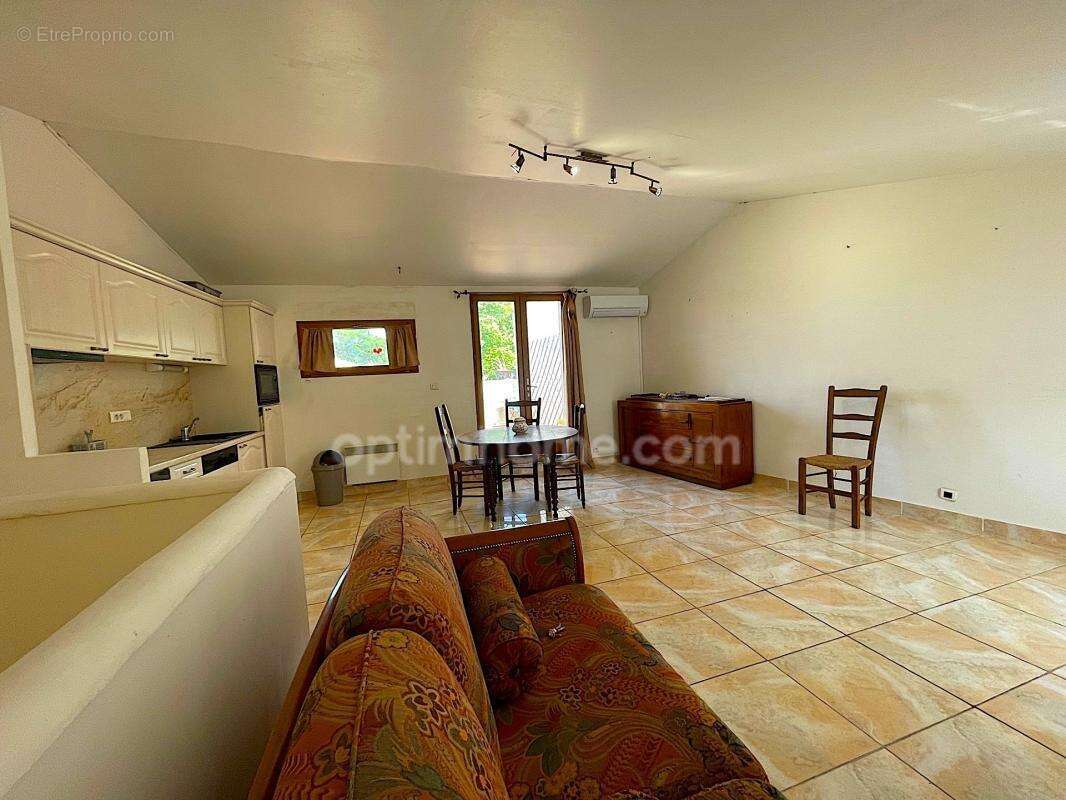Maison de village avec terrasse de toit - photo 3