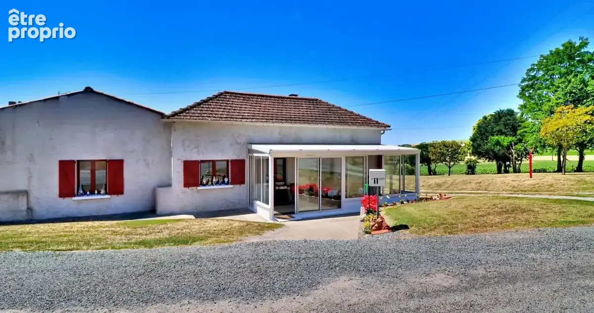 Maison à CHENAC-SAINT-SEURIN-D'UZET