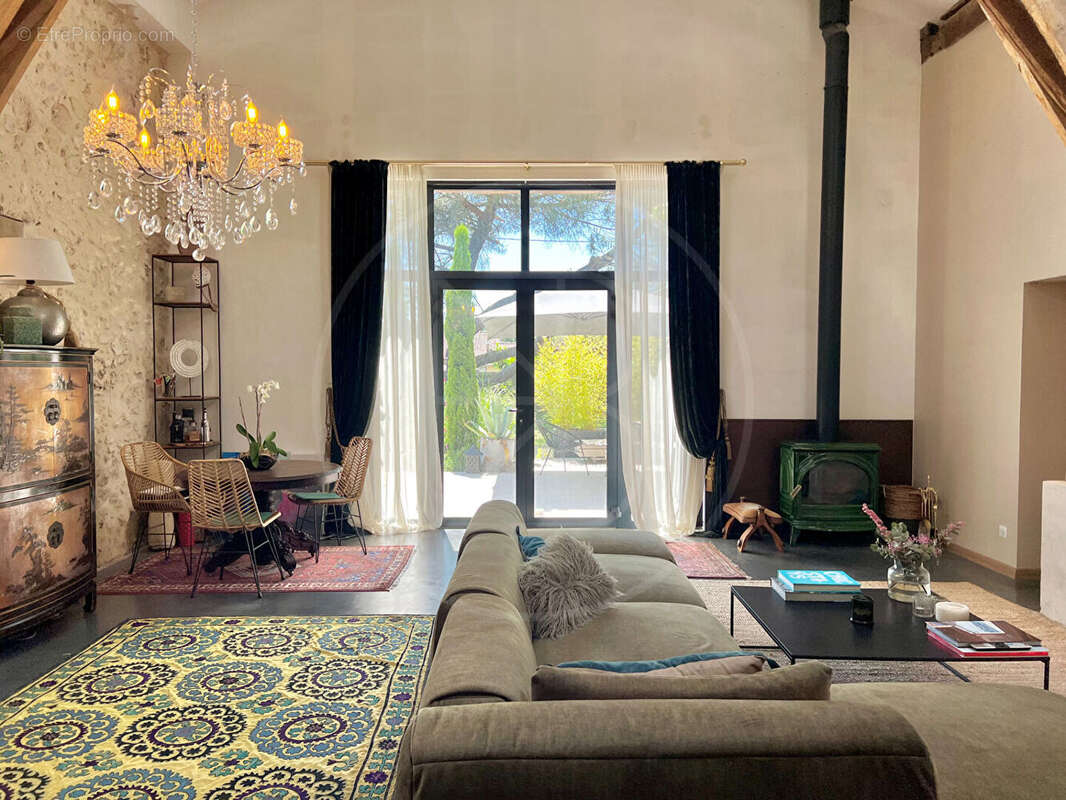 Maison à LAMOTHE-MONTRAVEL