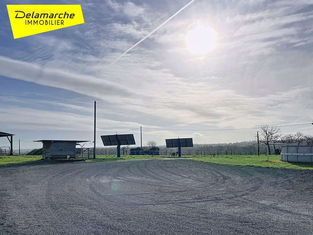 Maison à SAINTE-CECILE