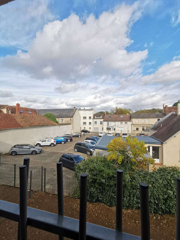 Appartement à EPERNON