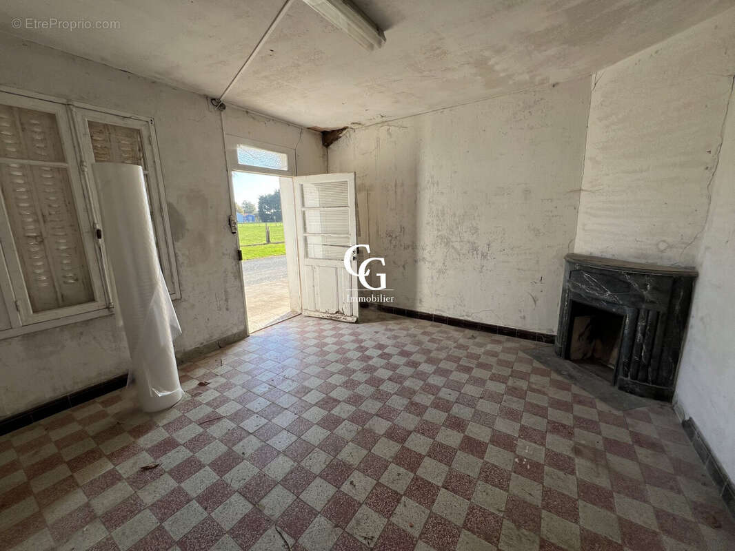 Maison à AIGREFEUILLE-SUR-MAINE