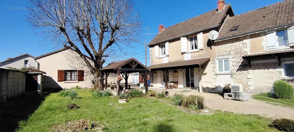 Maison à CHATELLERAULT