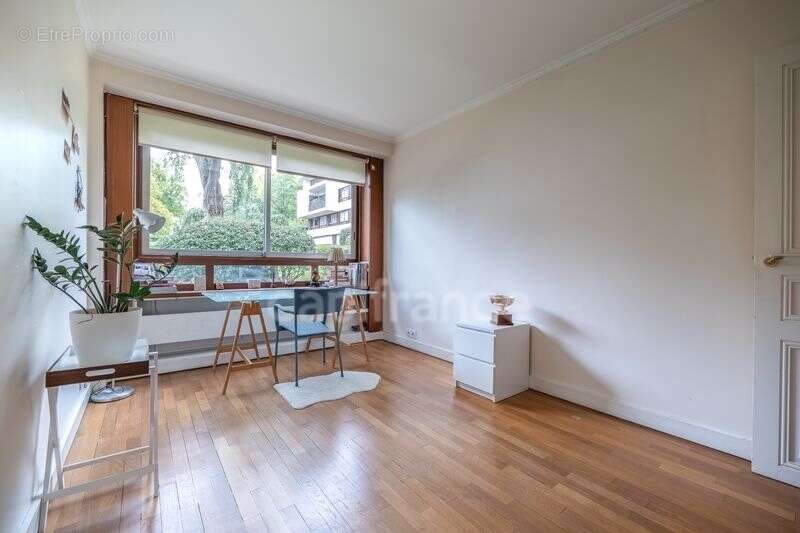 Appartement à LOUVECIENNES