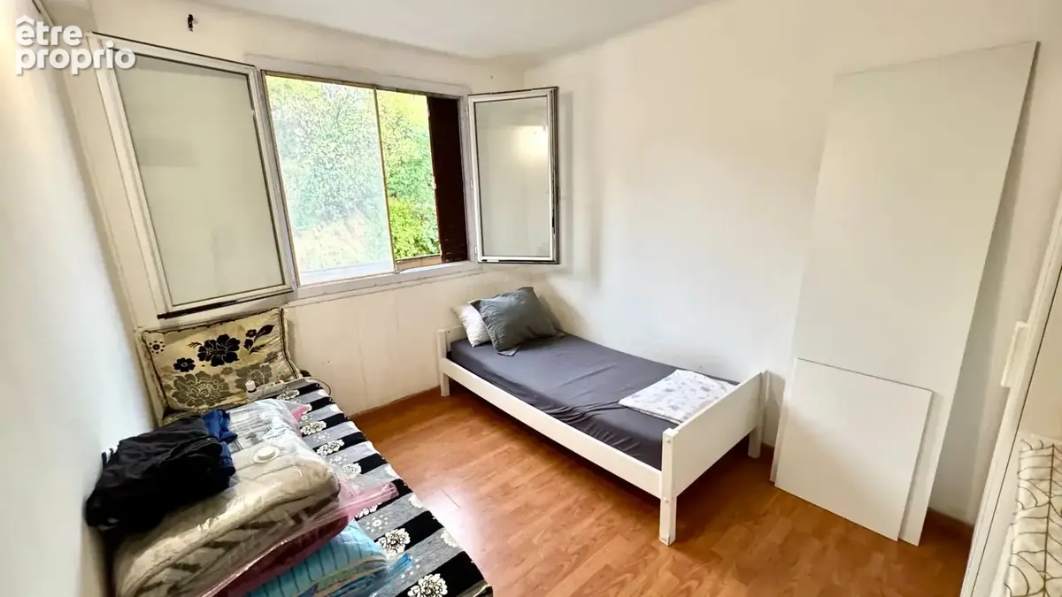 Trois appartements de type T3 à T4 avec garages , vendus loués. - photo 15
