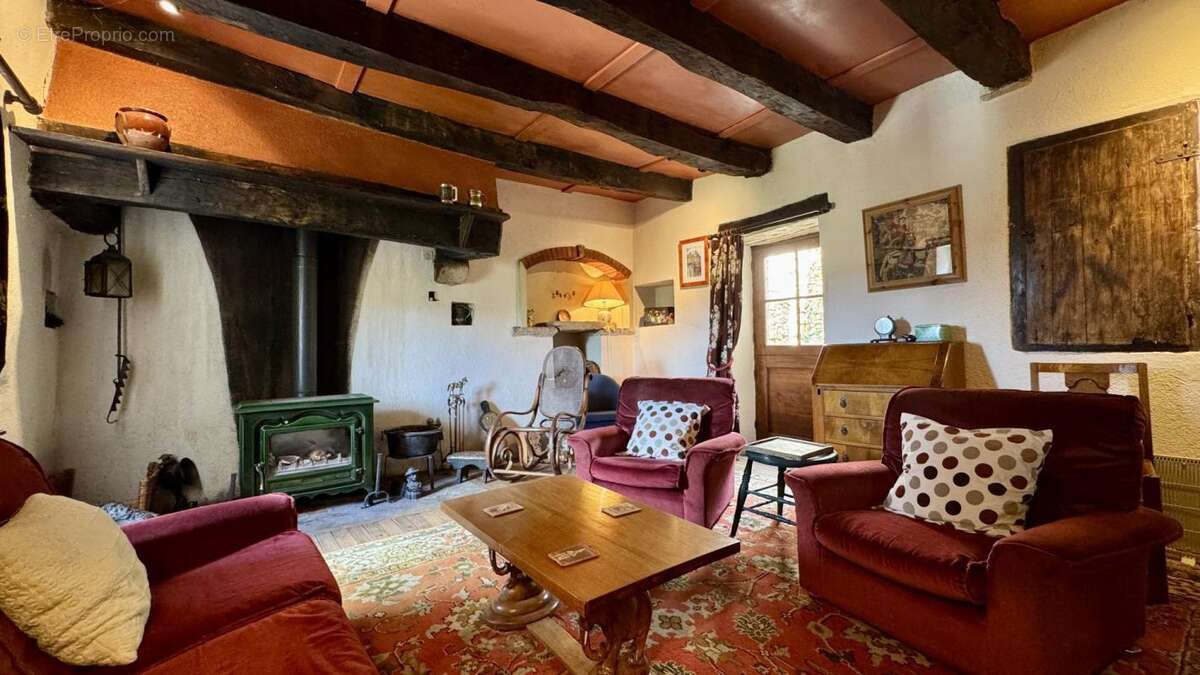 Maison à CALVIGNAC