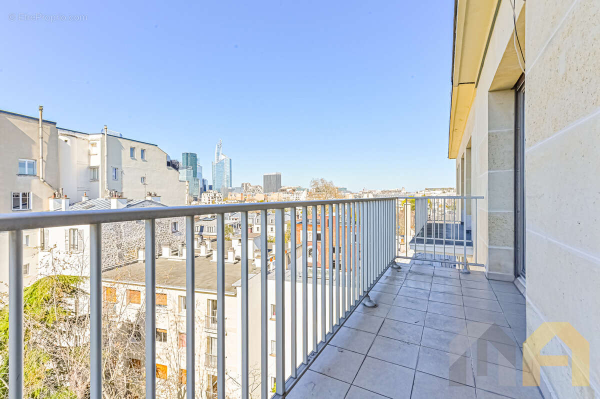 Appartement à NEUILLY-SUR-SEINE