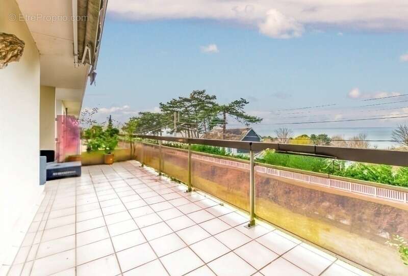 Appartement à TROUVILLE-SUR-MER