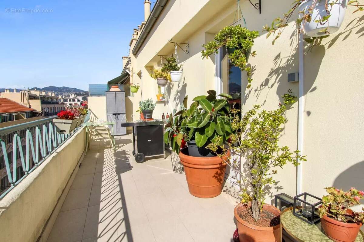 Appartement à NICE