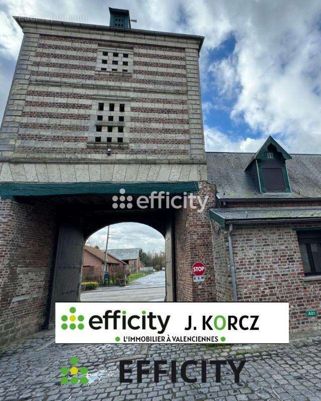 Appartement à FAMARS