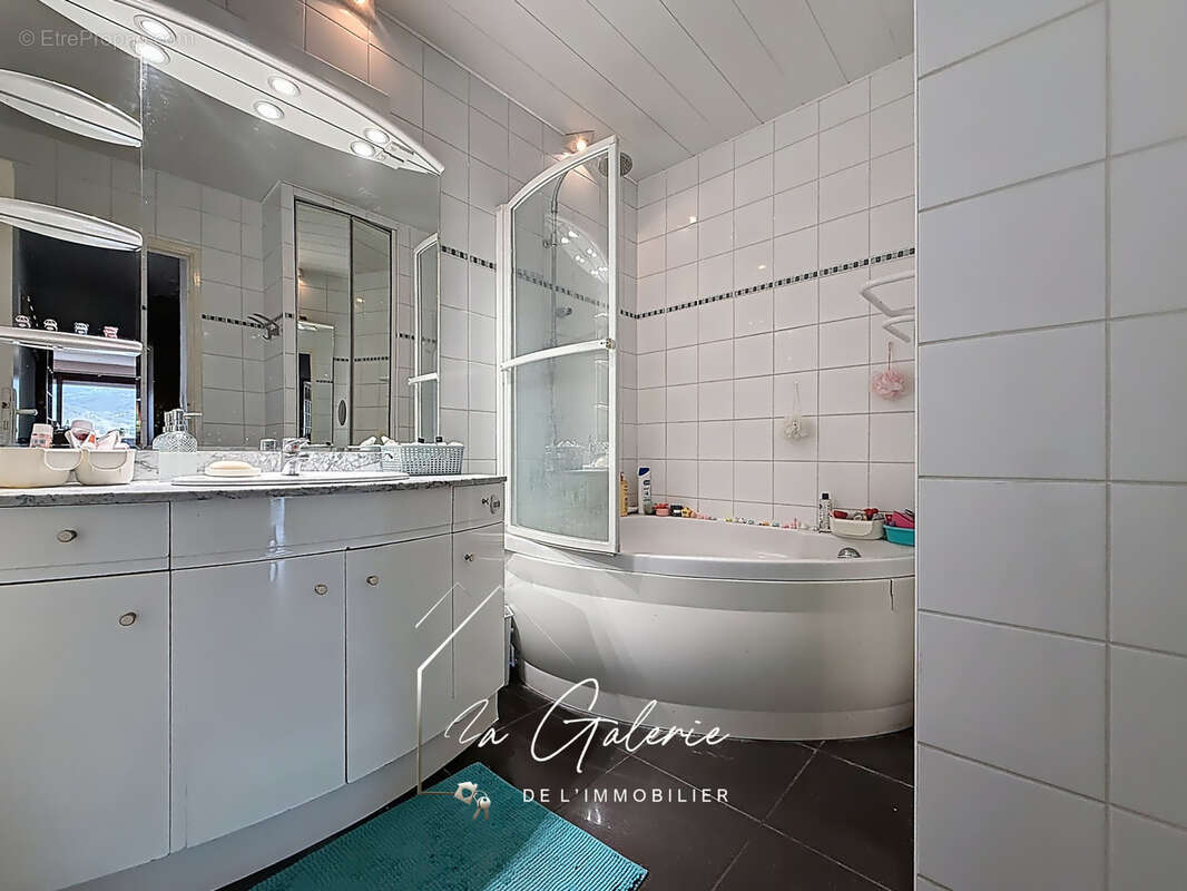 Appartement à ECHIROLLES