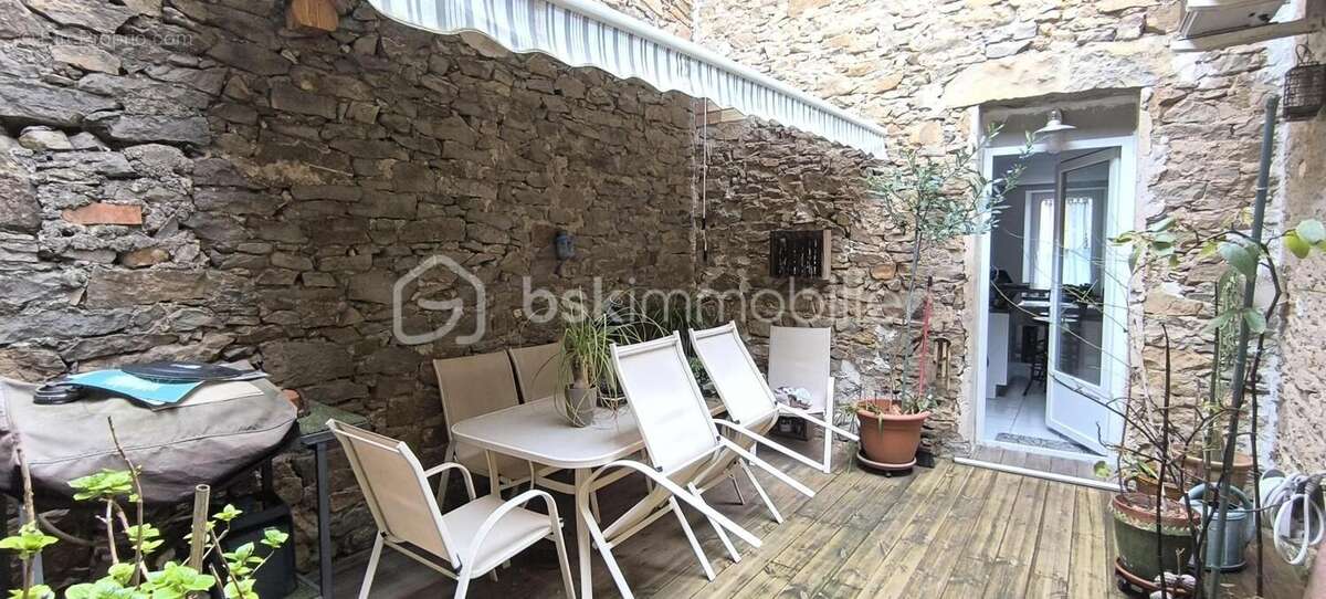 Maison à CONILHAC-CORBIERES