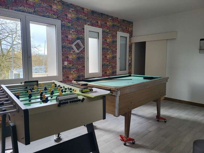 Appartement à SAINT-LOUP-LAMAIRE
