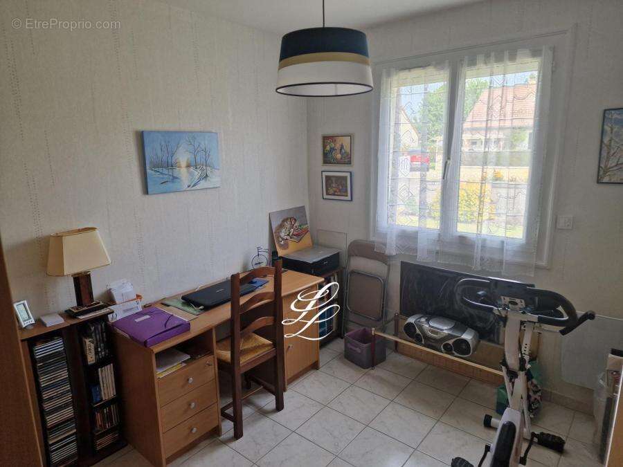 Maison à SAVIGNE-L'EVEQUE