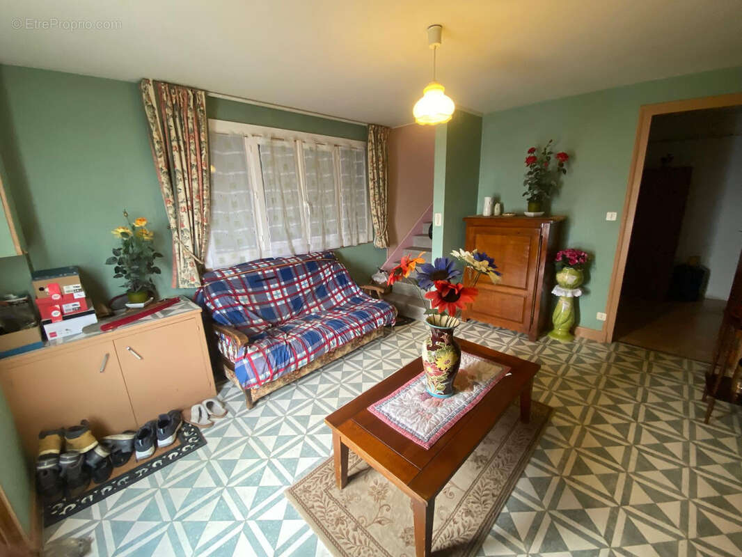 Maison à DUN-LE-PALESTEL