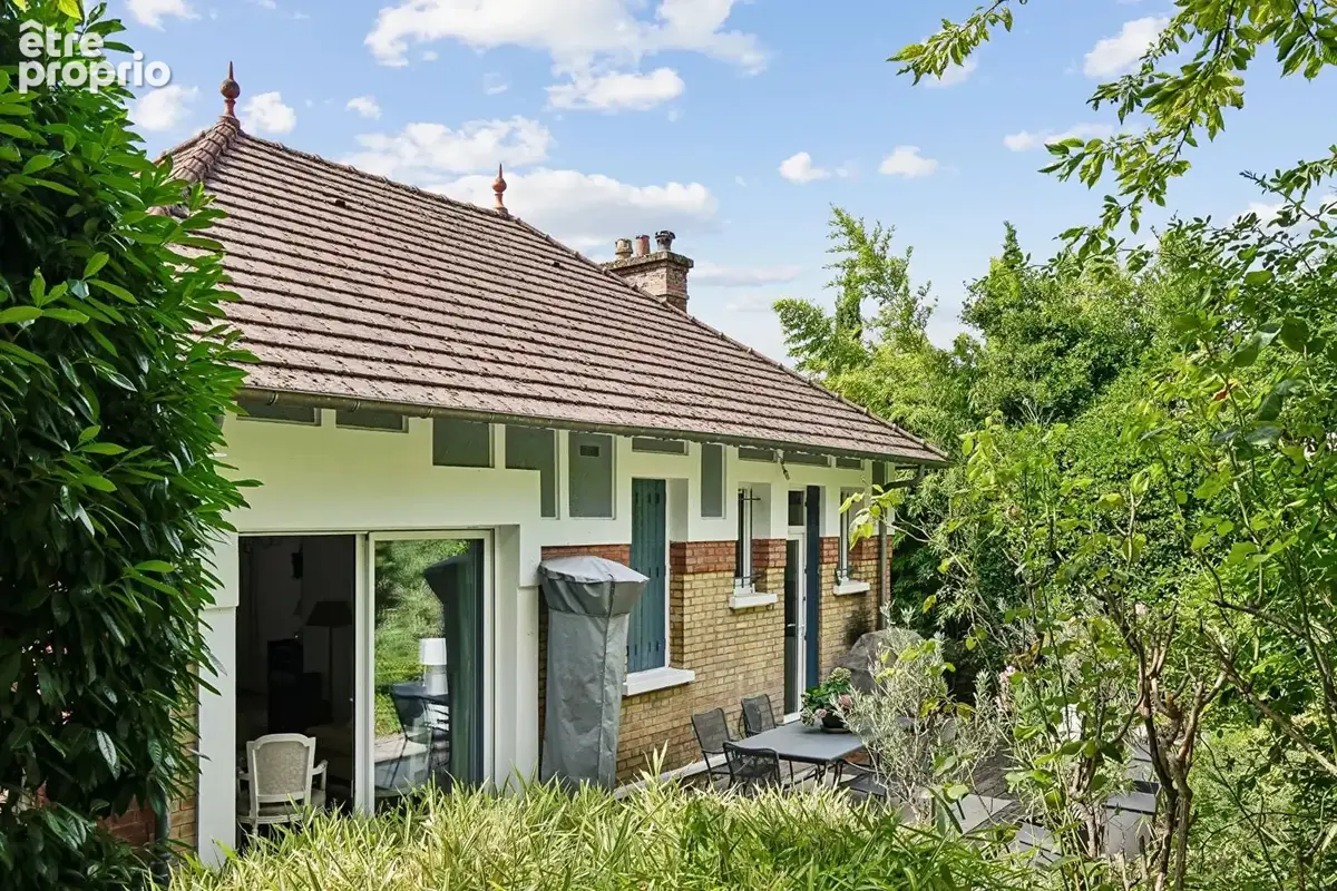 Chatou - maison de 115 m² avec beau potentiel - terrain de 1197 m² -  studio amenage de  35 m² - photo 17