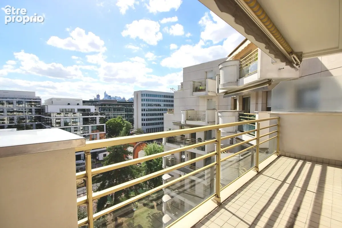 Résidence séniors, terrasses en étage élevé, plein soleil. - photo 3