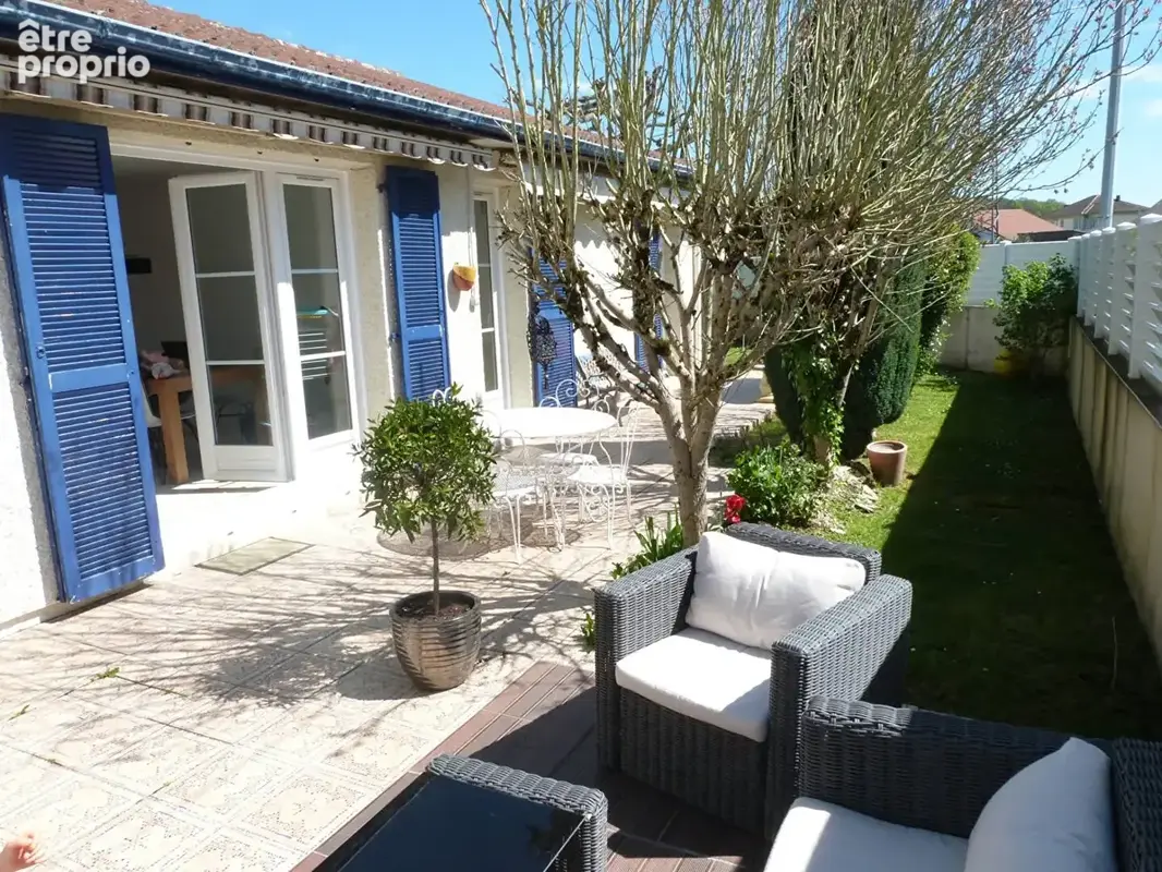 Maison à MAZERES-LEZONS