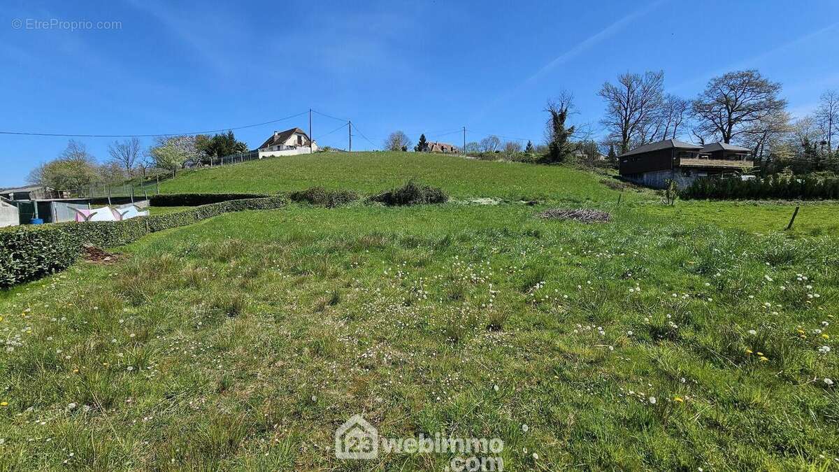 Terrain 986 m² à Montaut  - photo 3