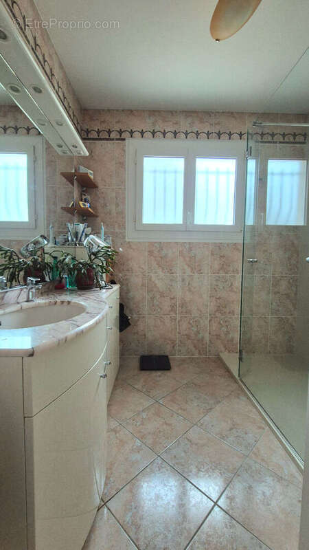 Limitrophe pont saint martin - reze - bouguenais, maison familiale 5 ch - 154 m² hab - 451 m² parcelle - garage - photo 11