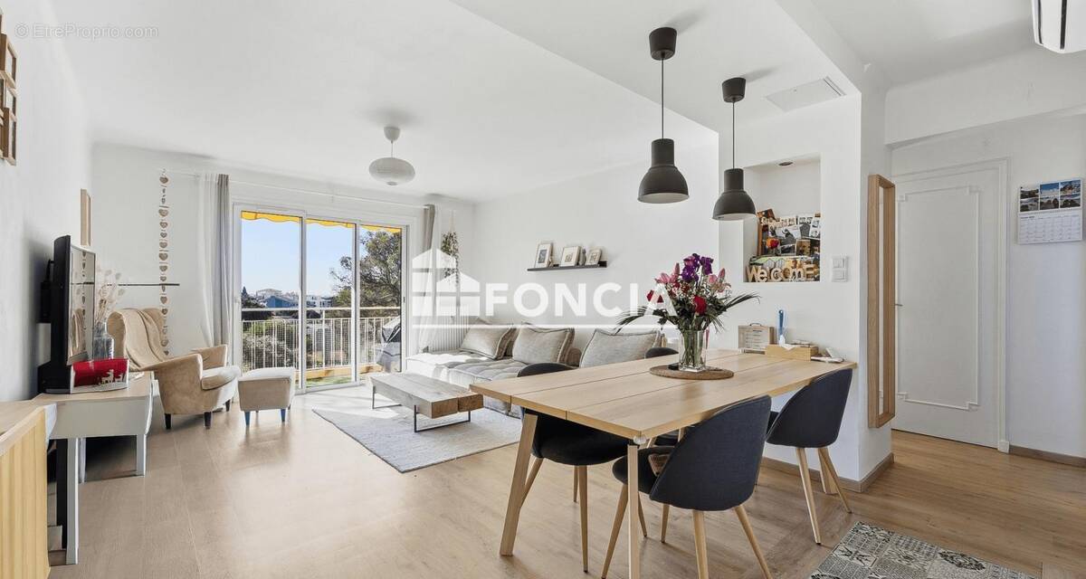 Appartement à SAINT-RAPHAEL