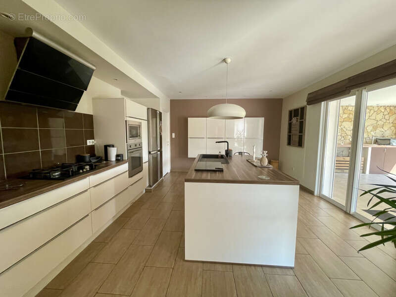 Maison à vendre 5 pièces OLLIERES (83) - photo 8