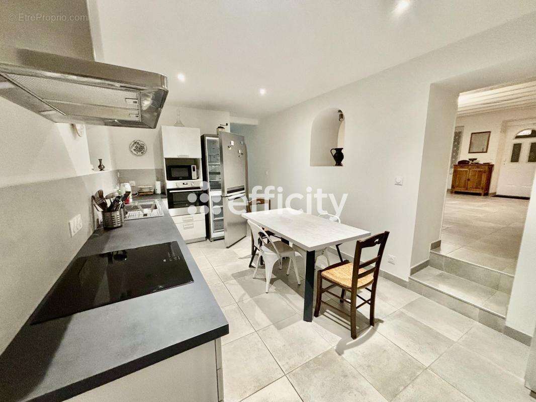 Maison à LA CHAPELLE-SAINT-URSIN