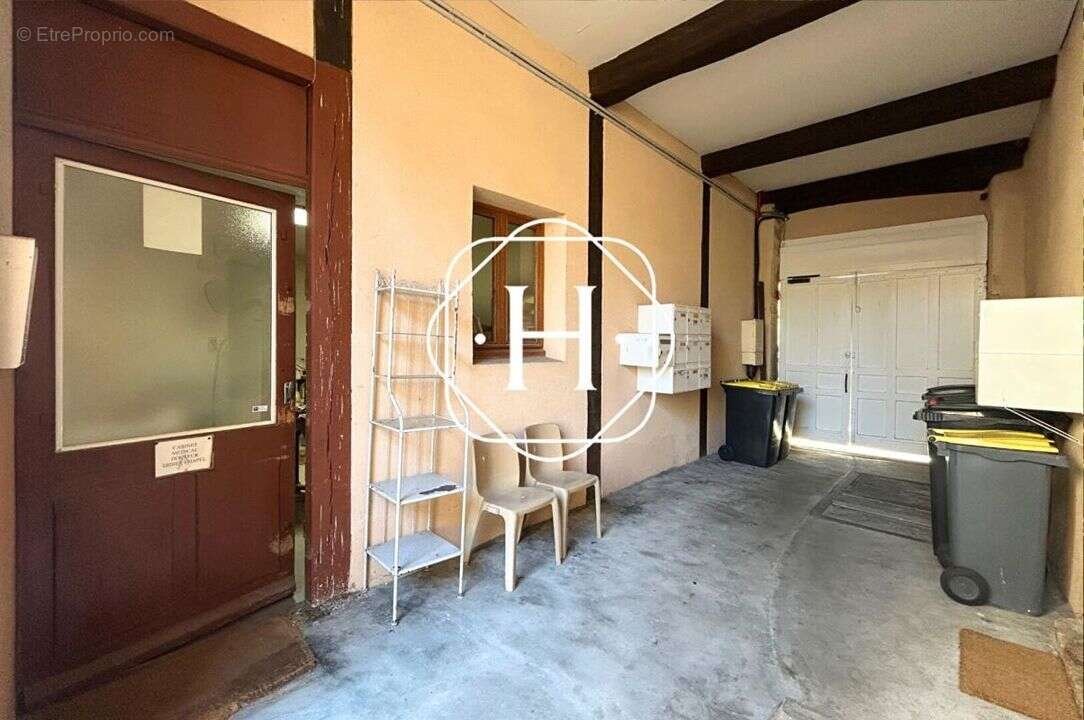 Commerce à VILLARS-LES-DOMBES