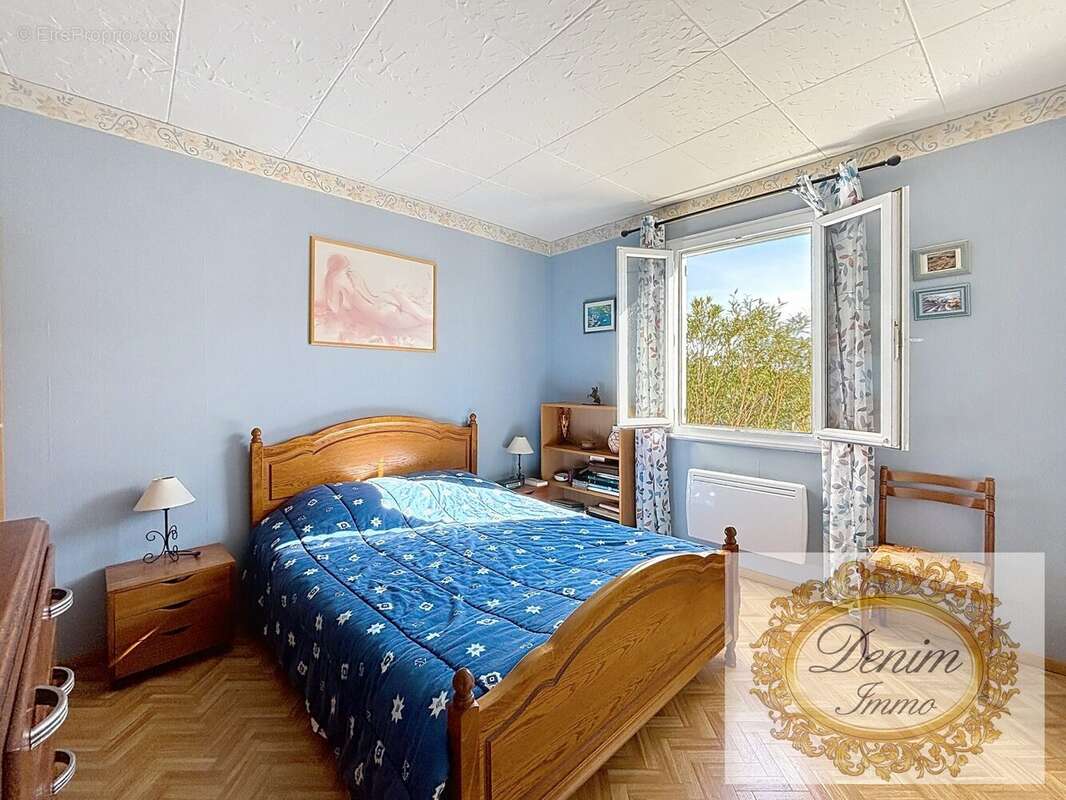 Maison à MEYNES
