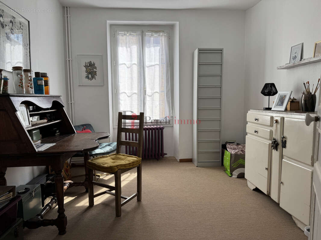 Charmante maison de bourg en village avec commerces - photo 9