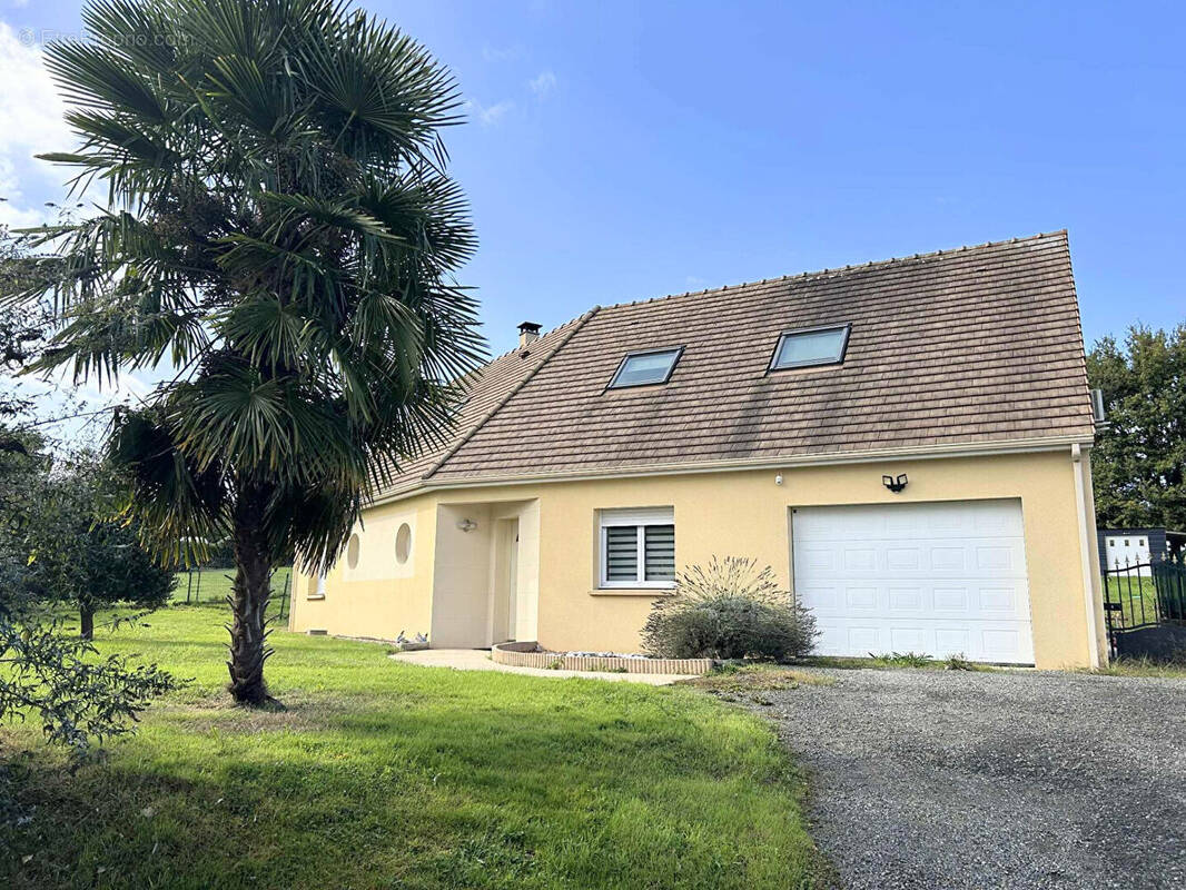 Maison à SAINTE-JAMME-SUR-SARTHE