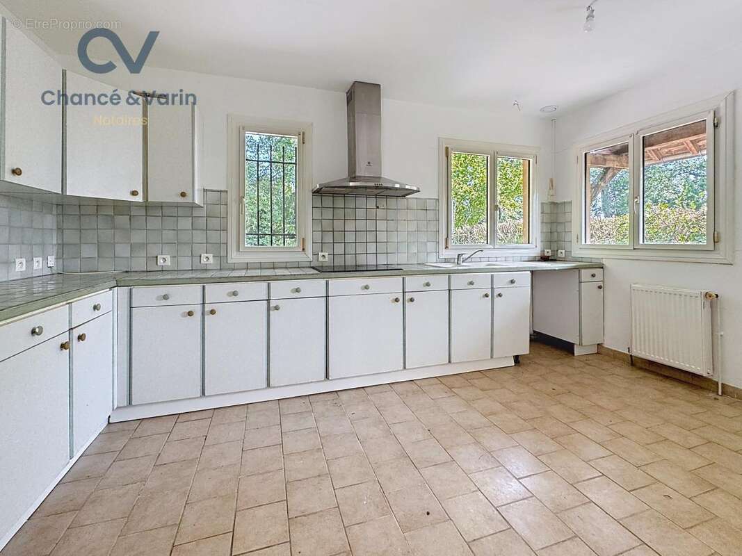 Maison 80 m² à Vieux-Bourg  - photo 7