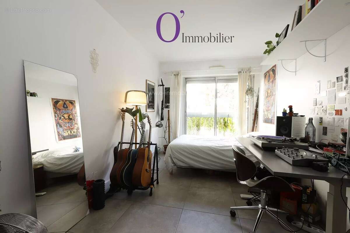 Appartement à PARIS-20E