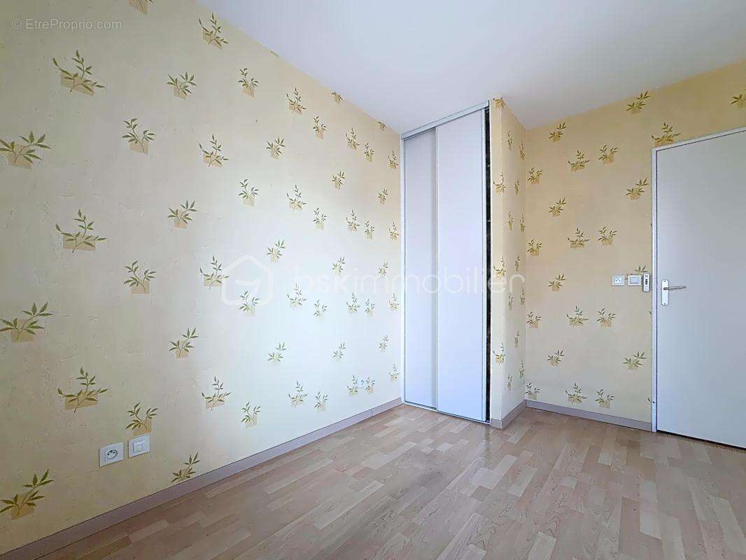 Appartement T4 de 83 m² avec terrasse – Fontaine - photo 10