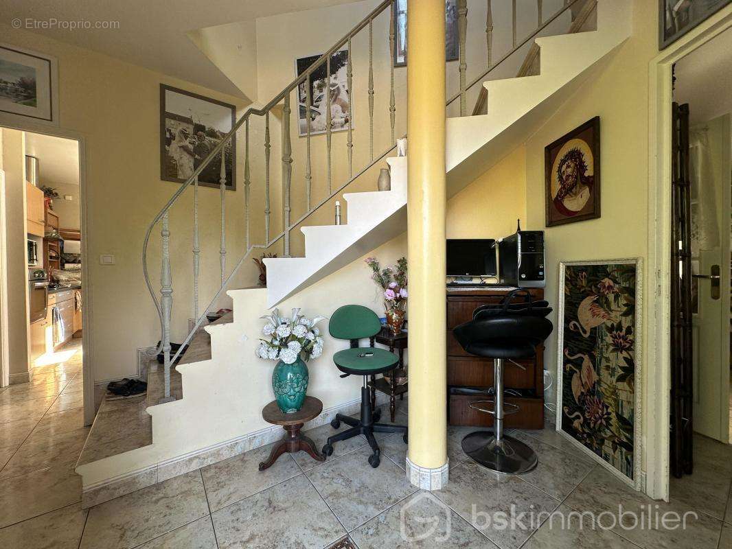 Maison à MORET-SUR-LOING