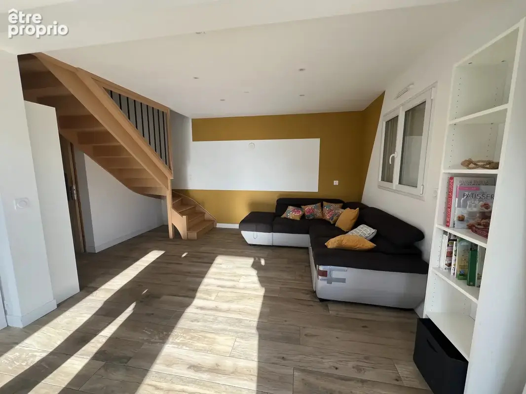 Maison - 4 pièces - 90 m2 - MAZE-MILON - photo 5