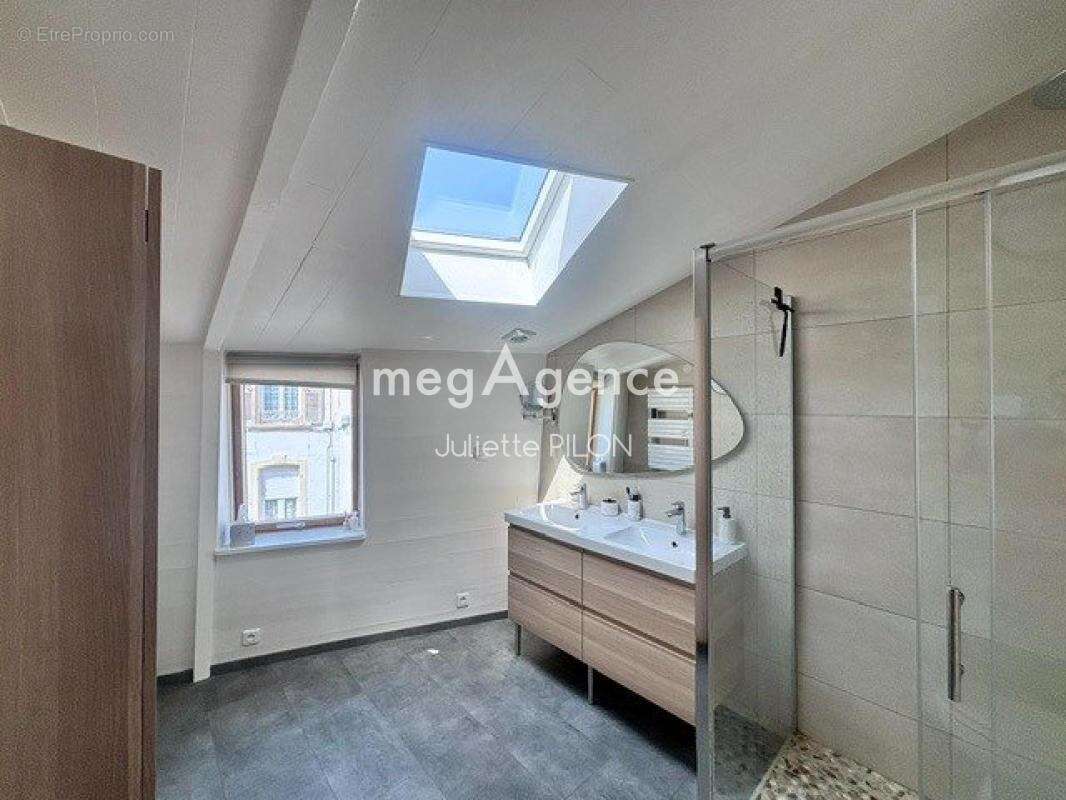 Maison de ville avec jardin et dépendance - photo 10